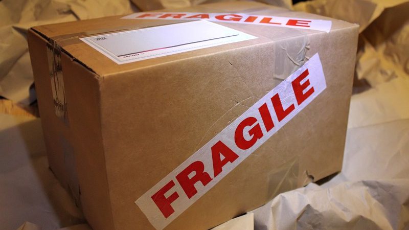 Jak sprawnie i tanio wysłać paczkę do Anglii?